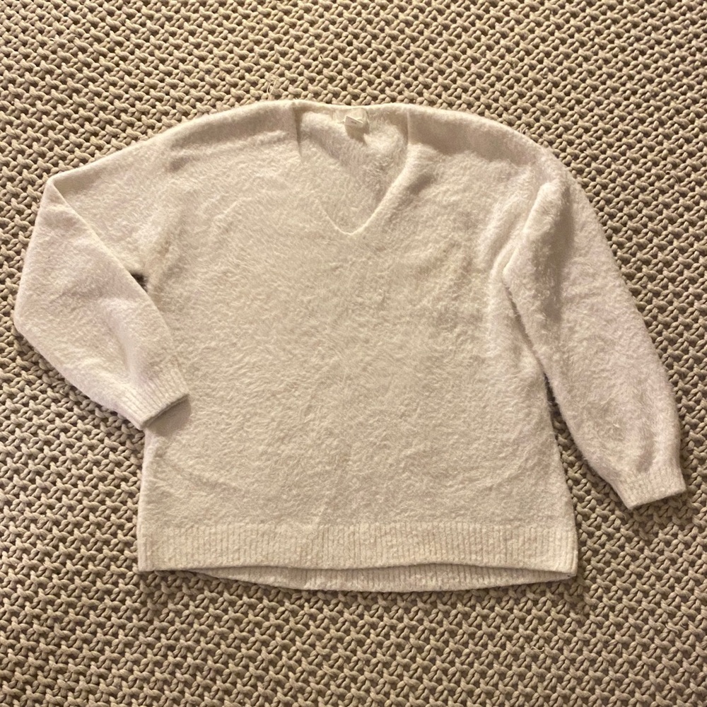 H&M Elegant Cream V-Neck Sweater